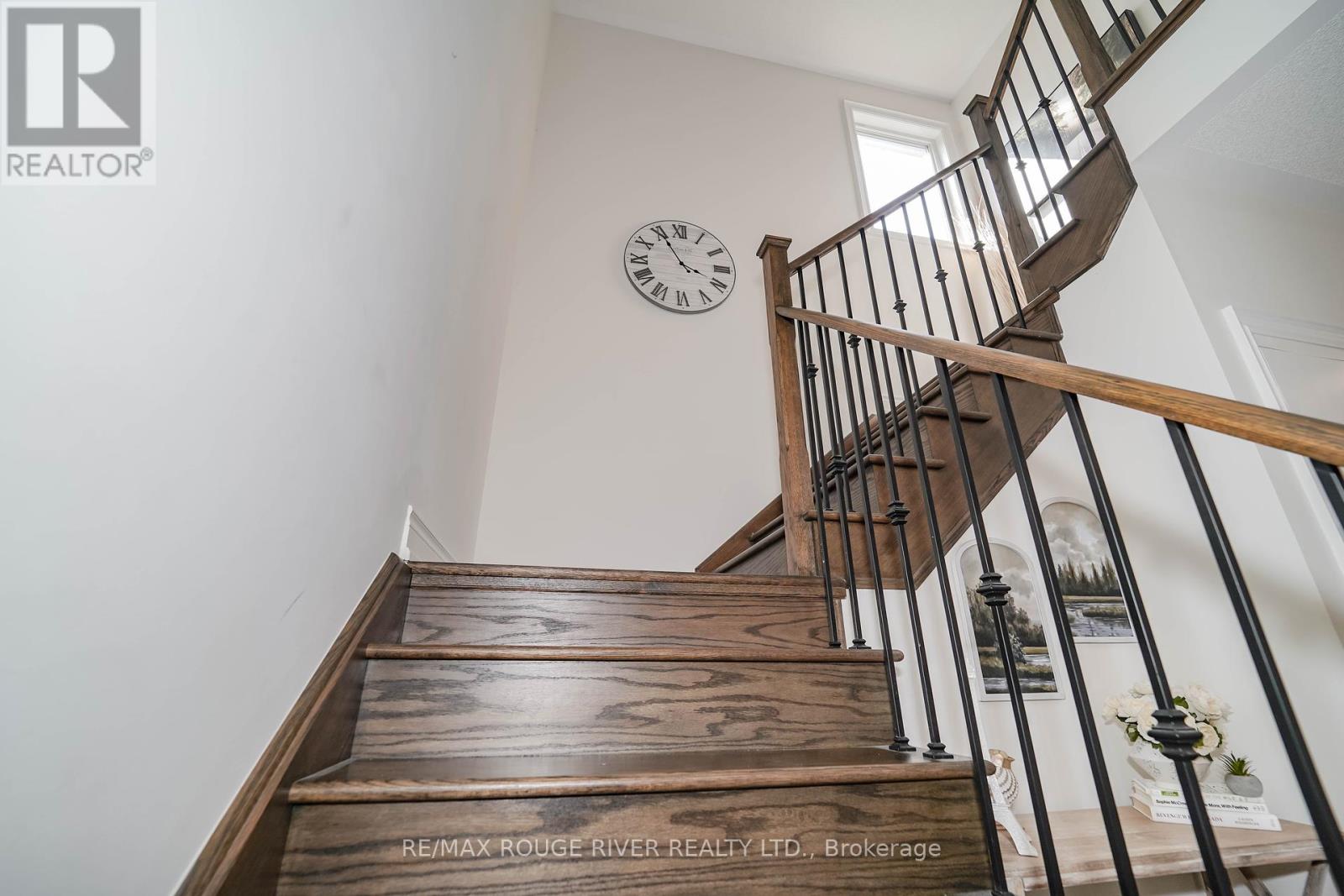 Photo 27 of 195 Lionhead Golf Club Road, Brampton ON