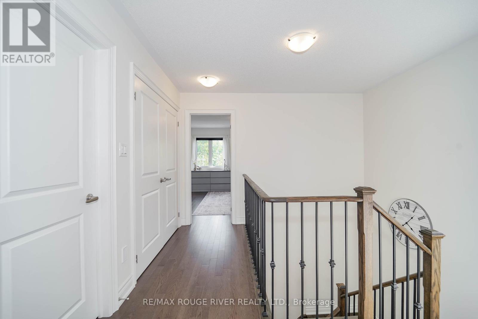Photo 28 of 195 Lionhead Golf Club Road, Brampton ON