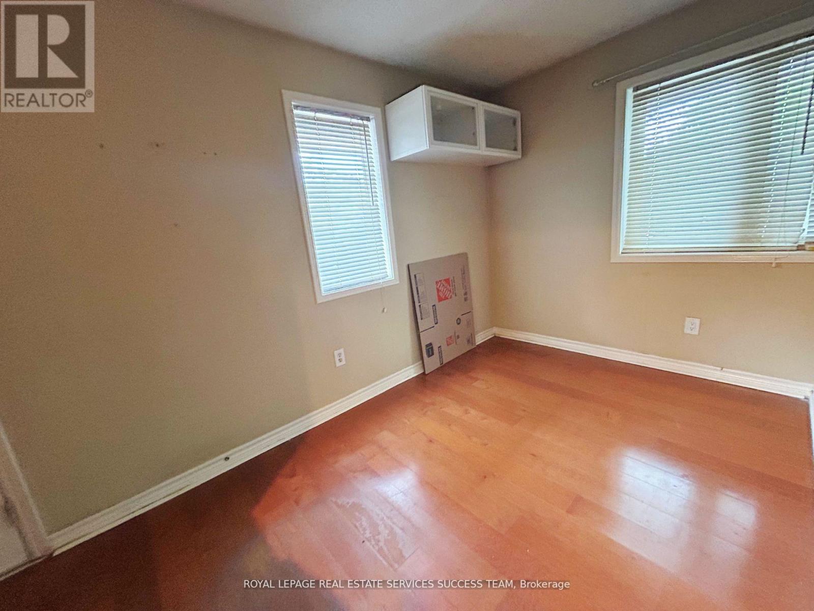 Photo 7 of 213 101 Bristol Road E, Mississauga ON