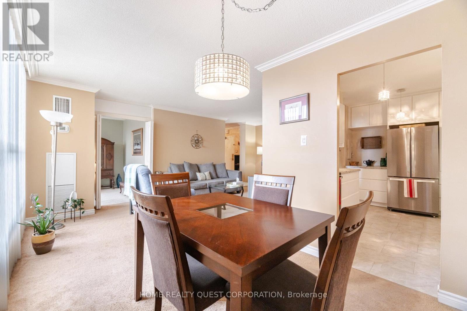 Photo 5 of 510 3170 Kirwin Avenue, Mississauga ON