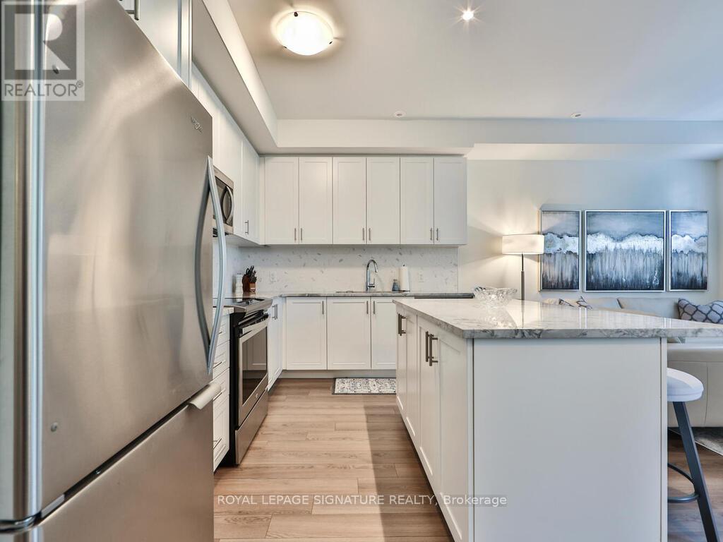 Photo 23 of 212 652 Cricklewood Drive, Mississauga ON