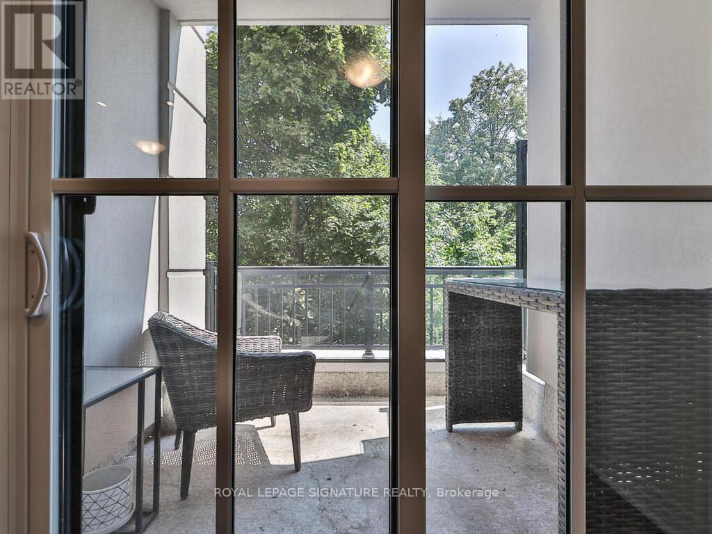 Photo 17 of 212 652 Cricklewood Drive, Mississauga ON