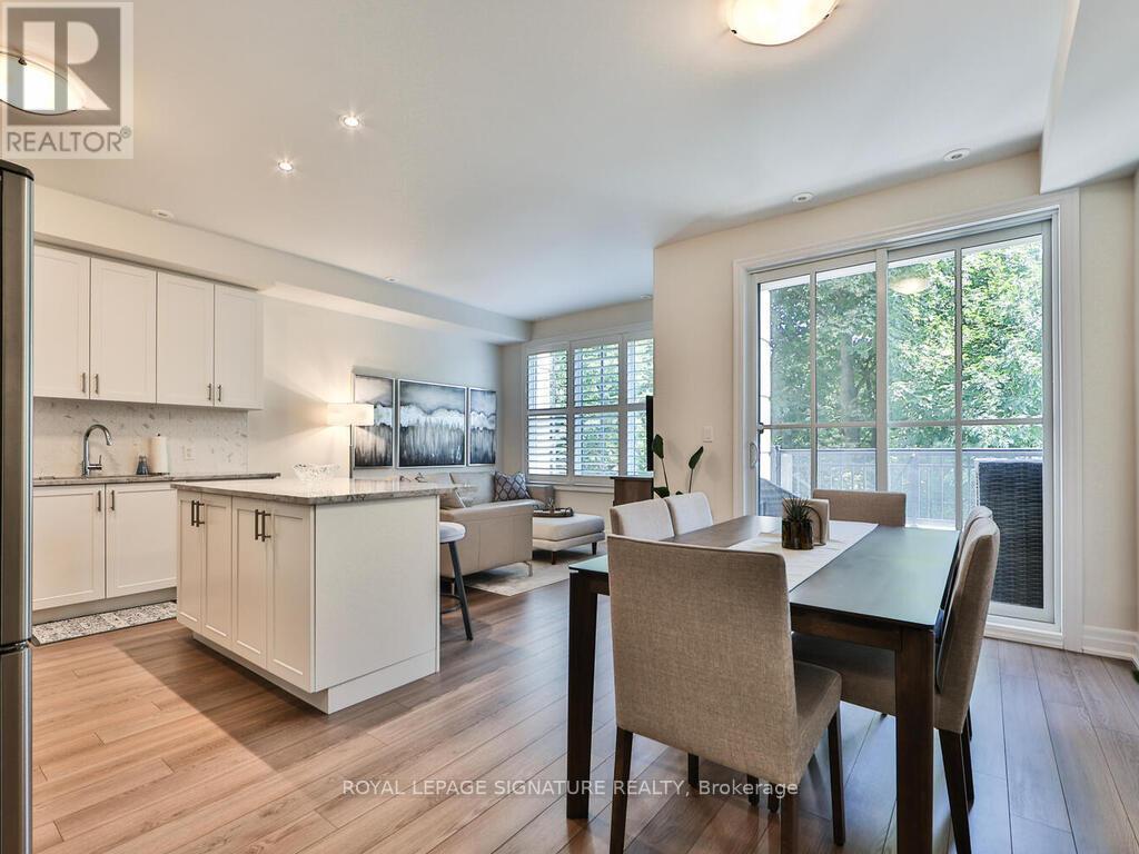 Photo 33 of 212 652 Cricklewood Drive, Mississauga ON