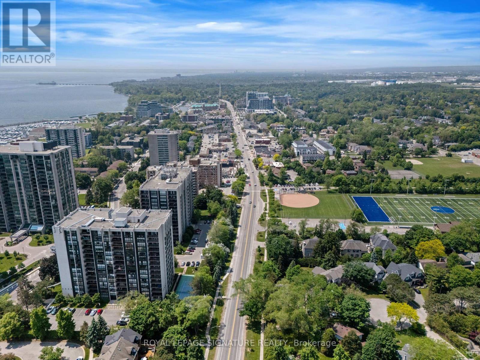 Photo 8 of 604 2185 Marine Drive, Oakville ON