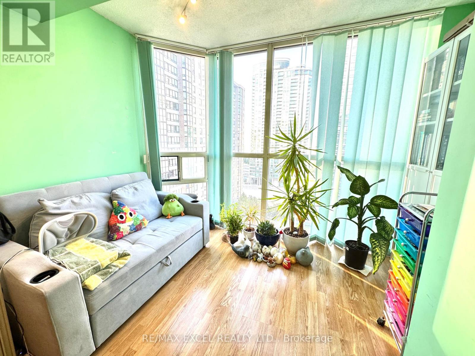 Photo 7 of 1412 285 Enfield Place, Mississauga ON