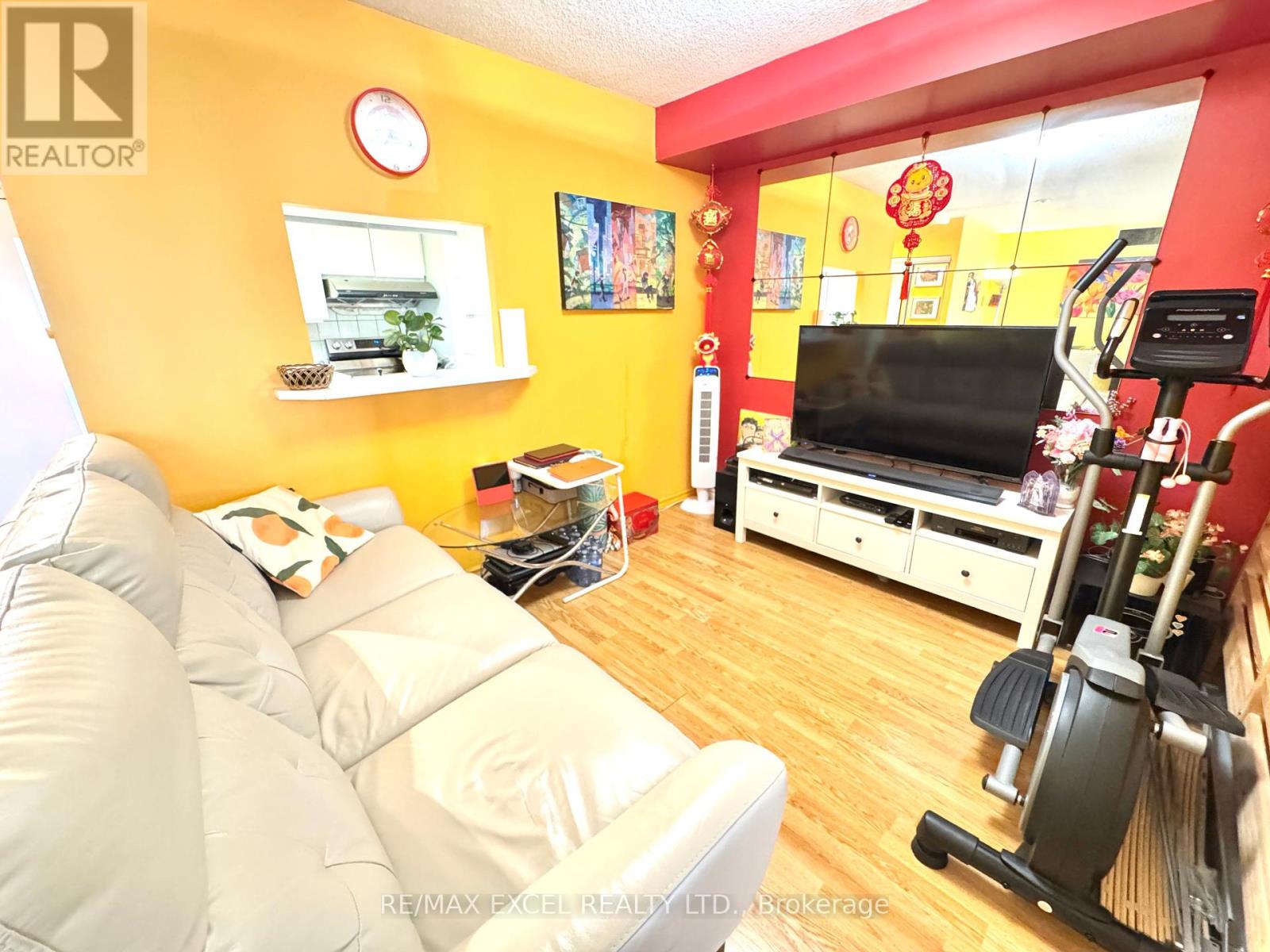 Photo 10 of 1412 285 Enfield Place, Mississauga ON