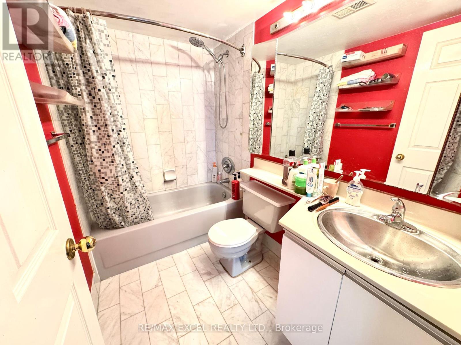 Photo 8 of 1412 285 Enfield Place, Mississauga ON