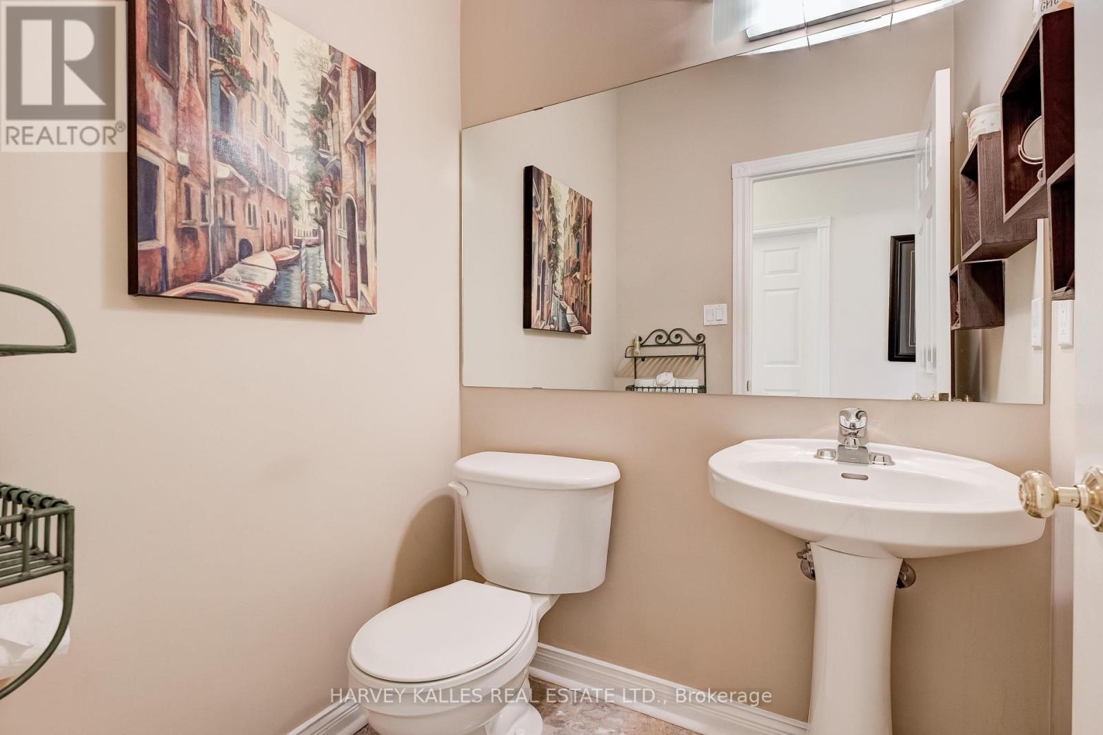 Photo 15 of 5108 Forest Hill Drive, Mississauga ON