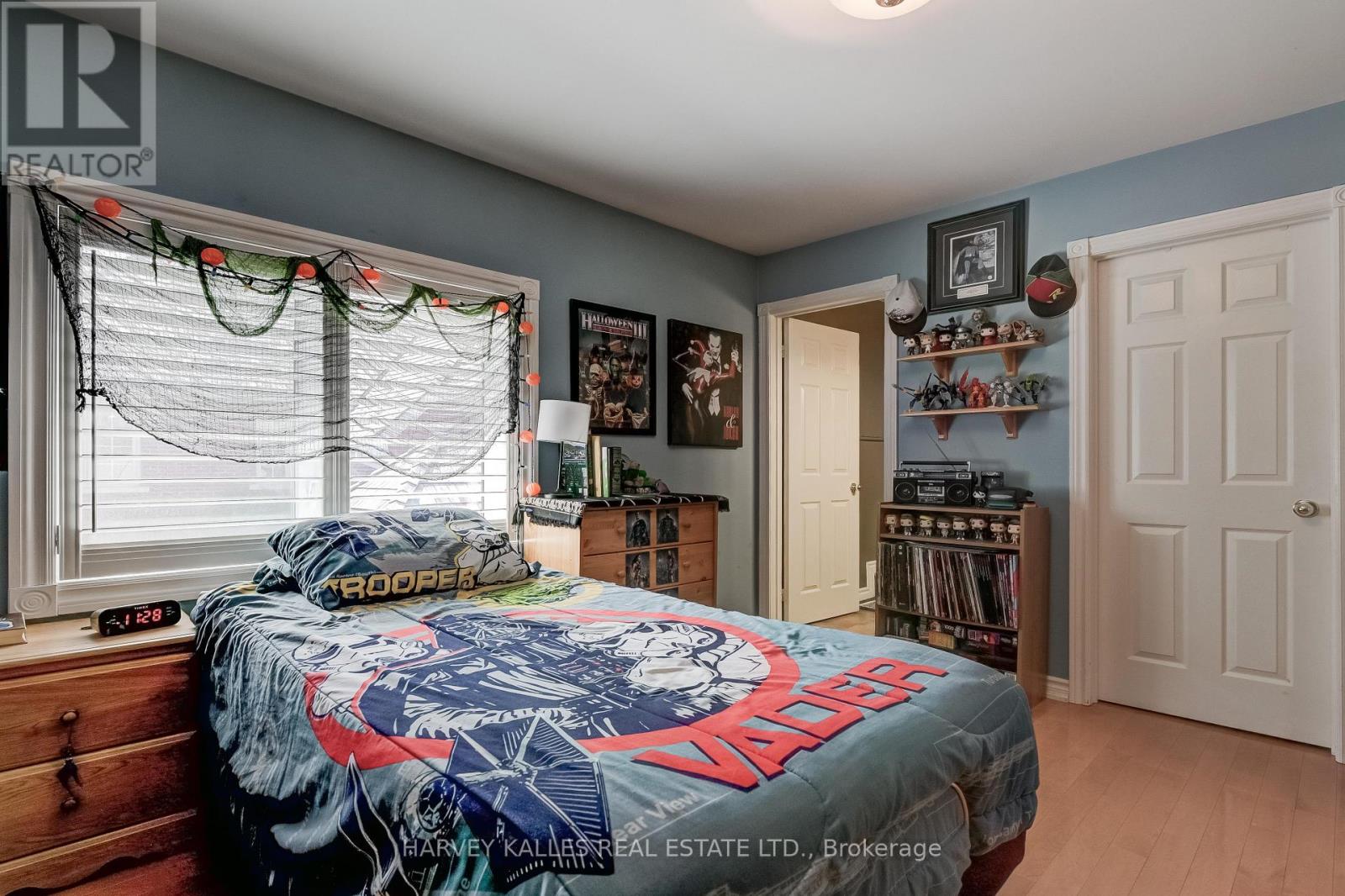 Photo 22 of 5108 Forest Hill Drive, Mississauga ON