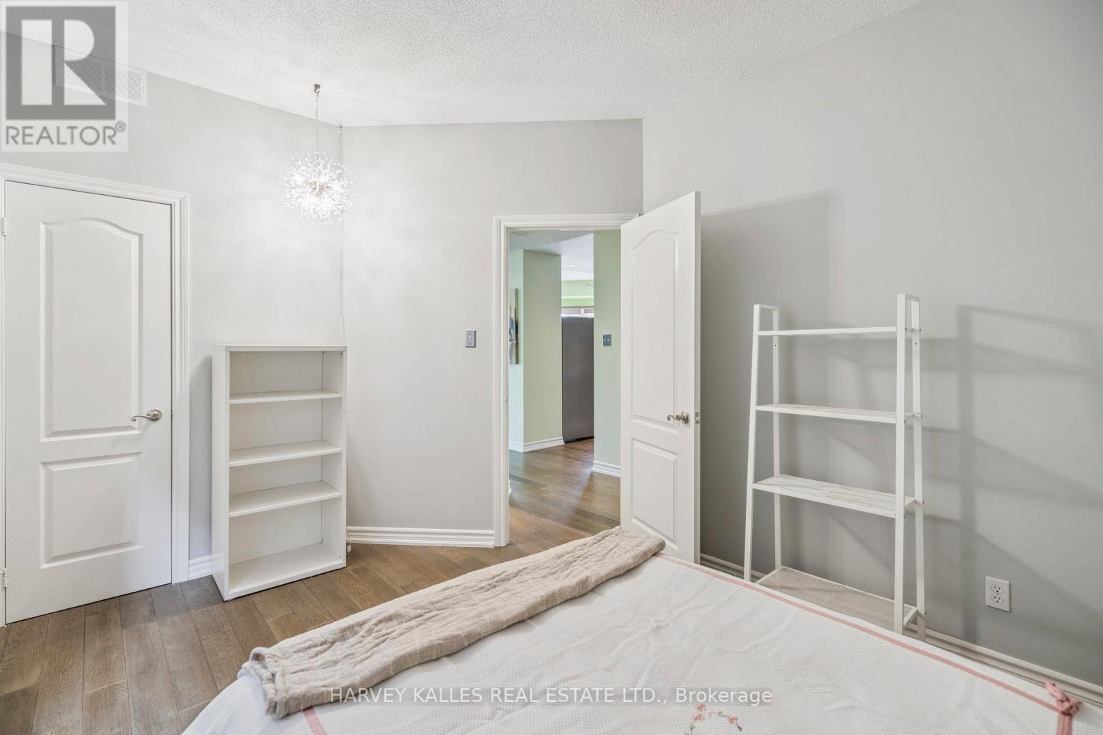 Photo 25 of 414 135 James Street S, Hamilton ON