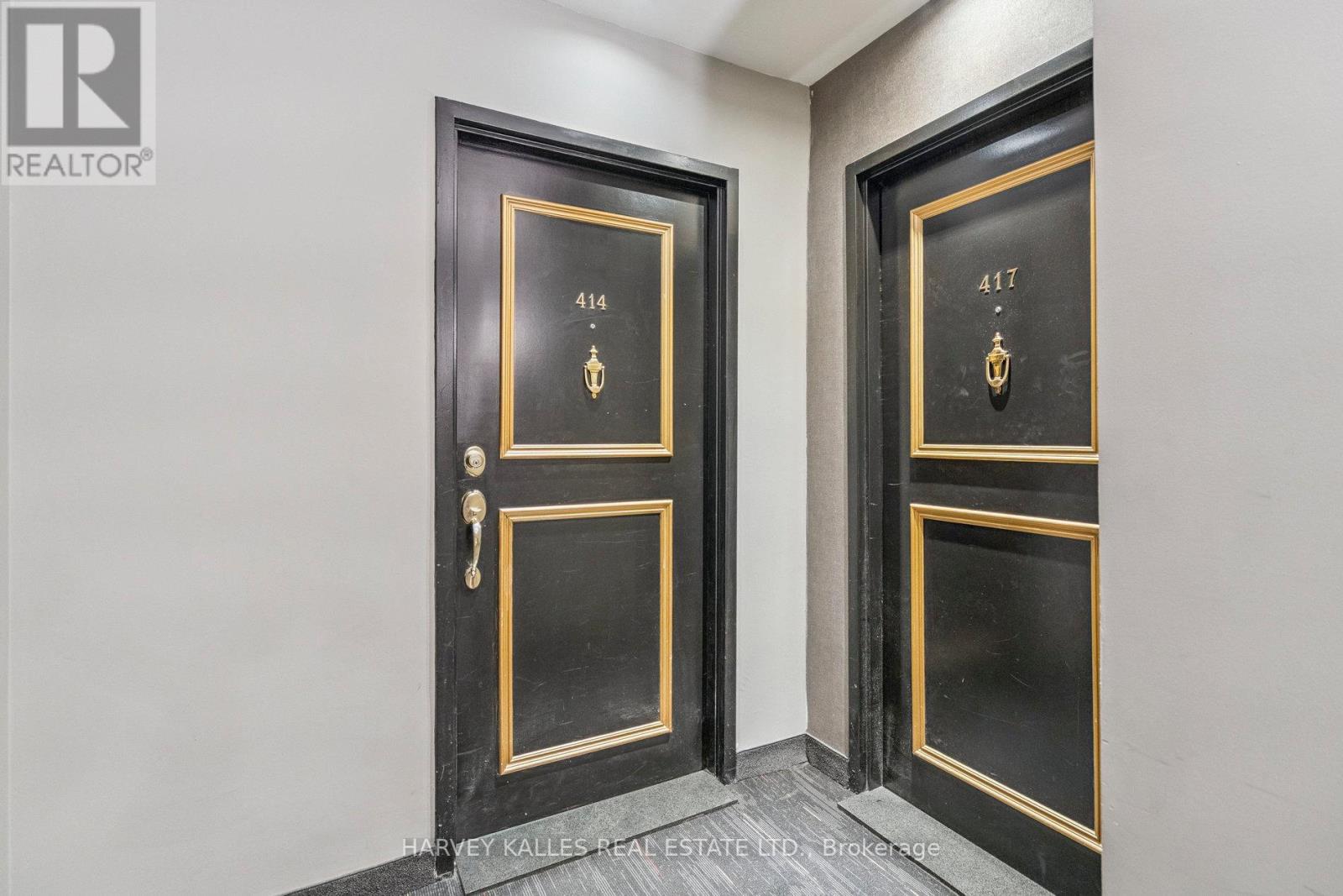 Photo 2 of 414 135 James Street S, Hamilton ON