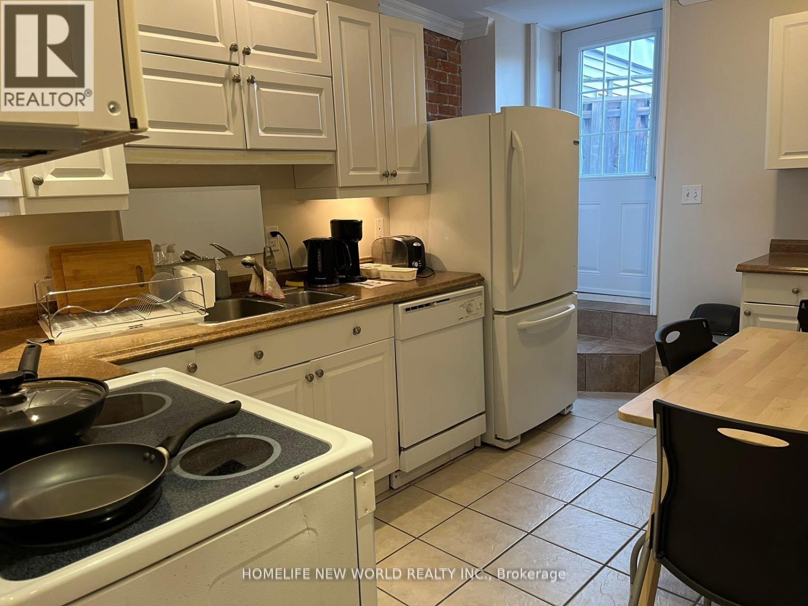 Photo 11 of 501 79 King Street W, Cobourg ON