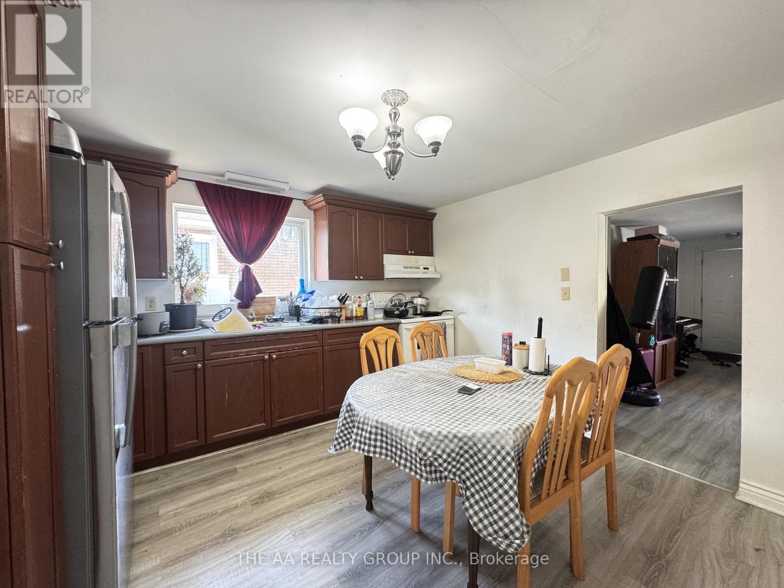 Photo 11 of 660 Lennox Avenue N, Sault Ste Marie ON