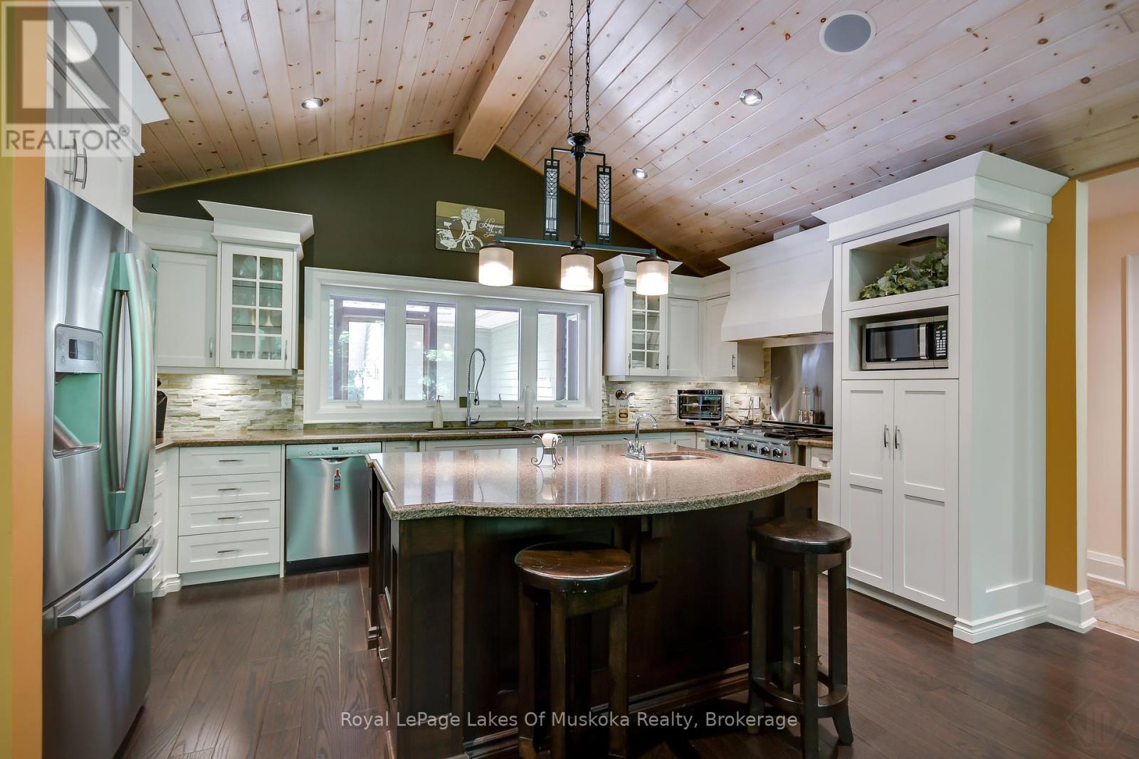 Photo 37 of 759 Williamsport Road, Huntsville ON