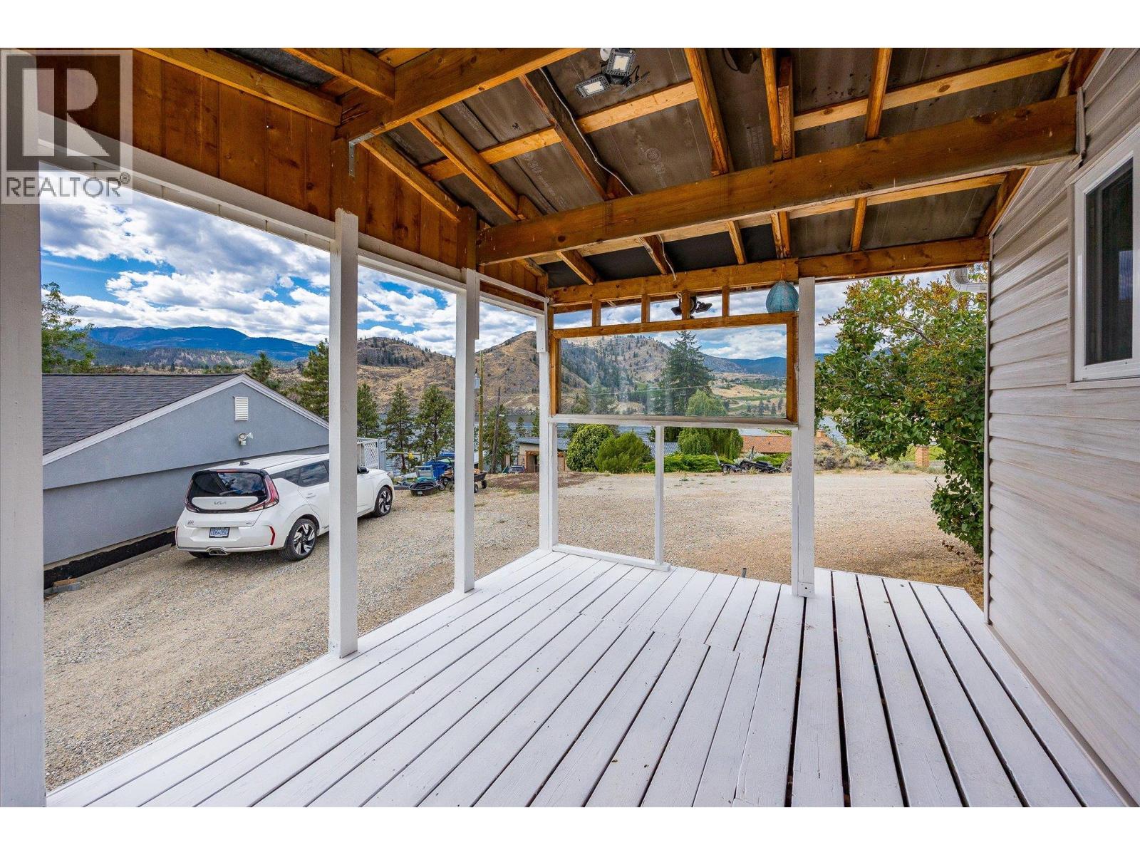  515 Philpott Road, Okanagan Falls