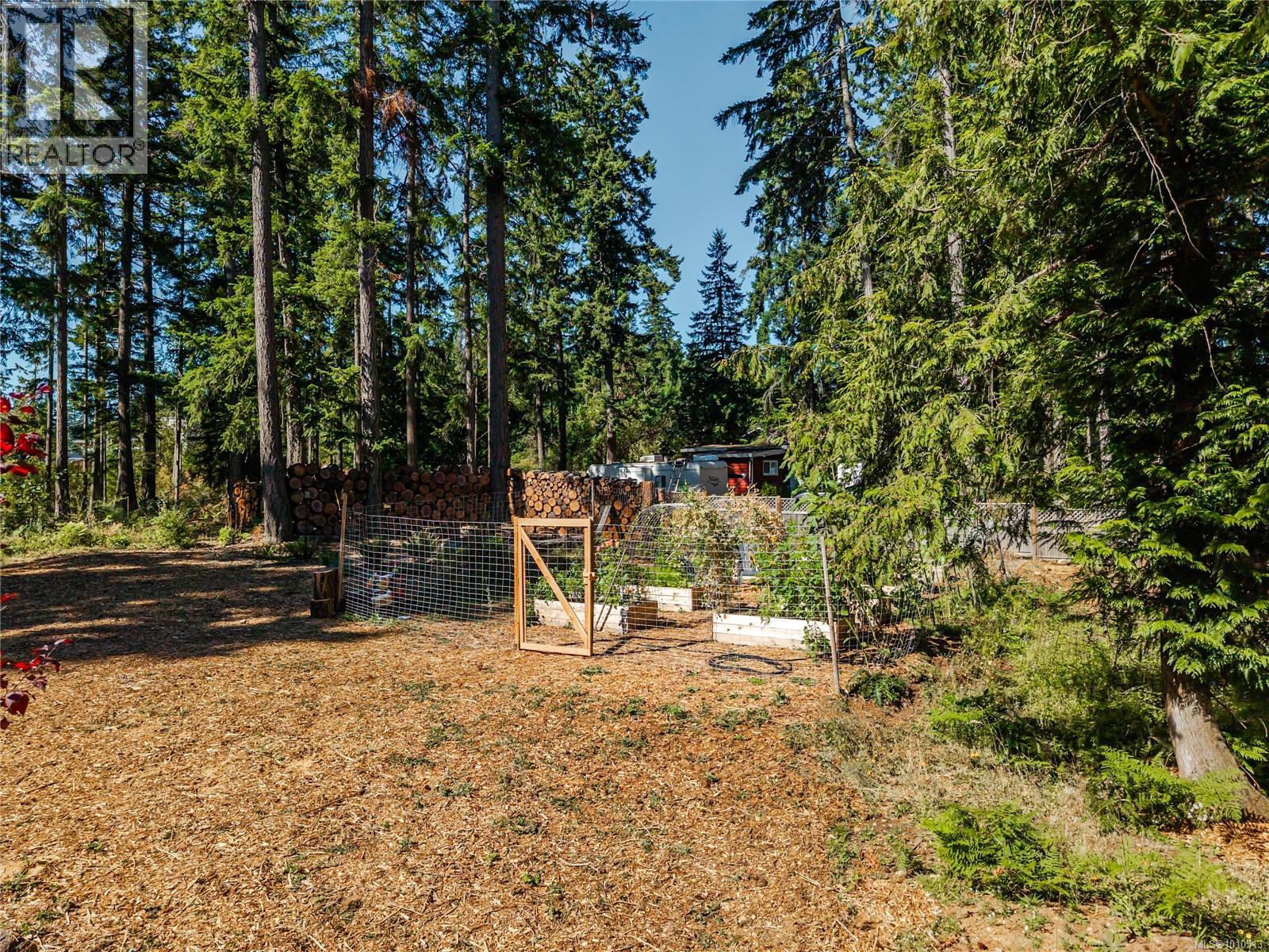 Photo 33 of 2490 Cross Rd, Nanoose Bay BC