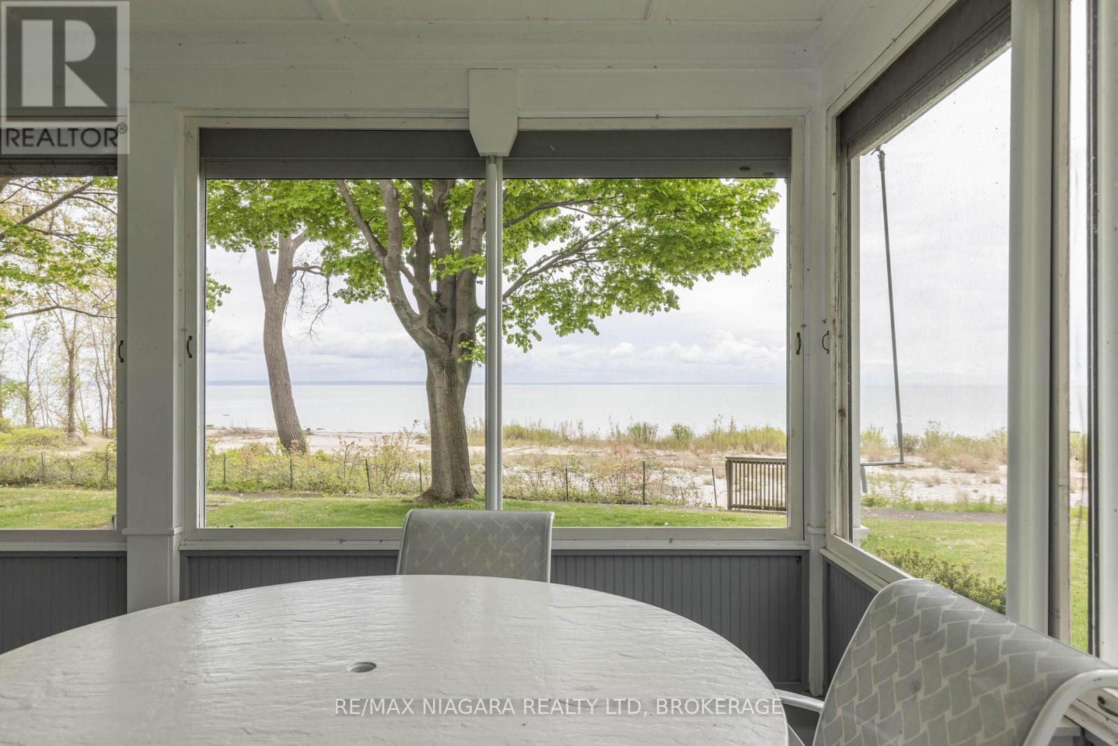 Photo 38 of 183 Maple Lane, Fort Erie ON