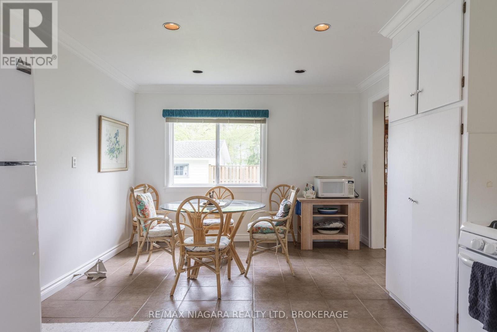 Photo 24 of 183 Maple Lane, Fort Erie ON