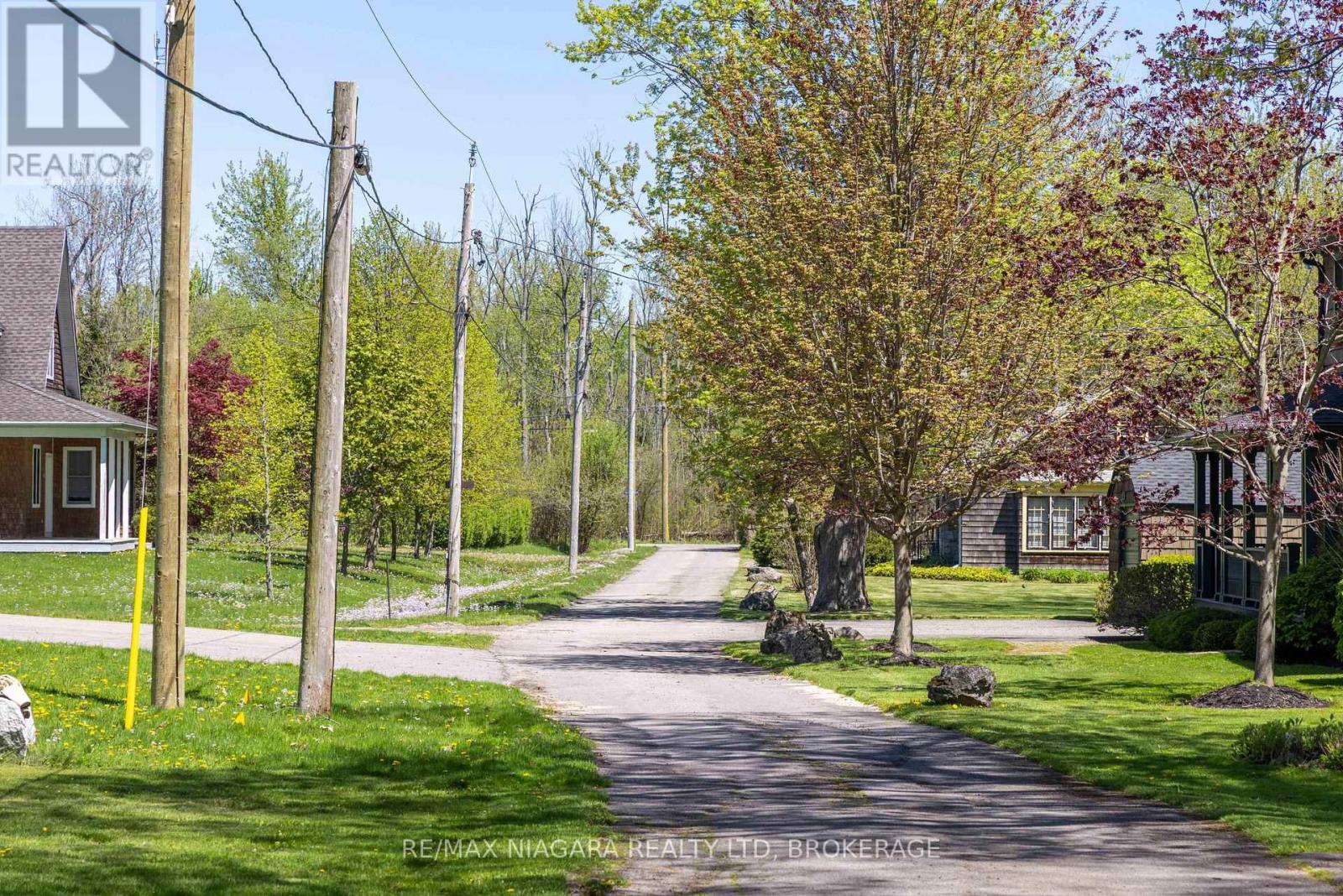 Photo 20 of 183 Maple Lane, Fort Erie ON