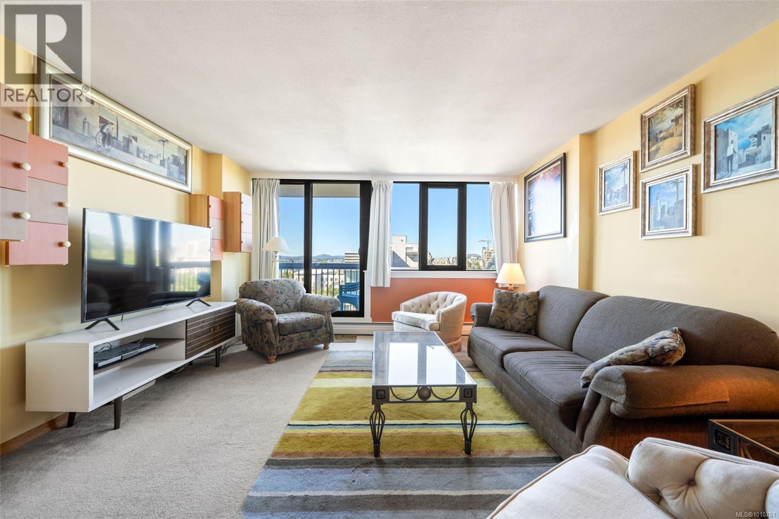 904 647 Michigan St, Victoria