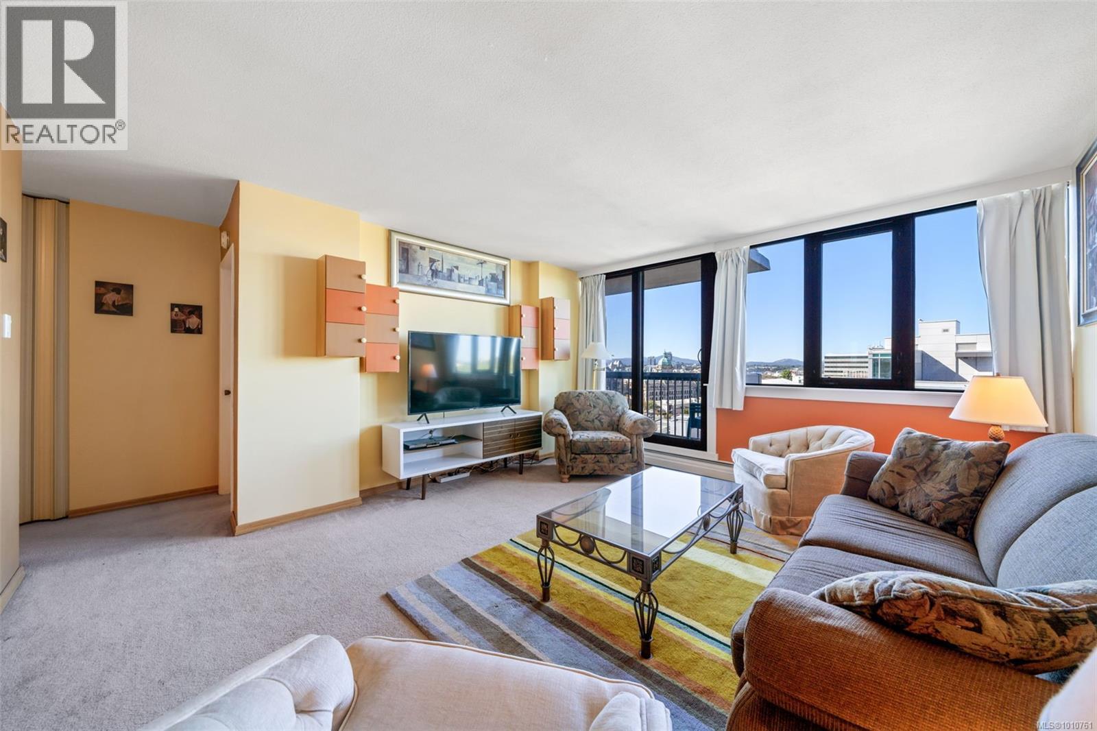 904 647 Michigan St, Victoria