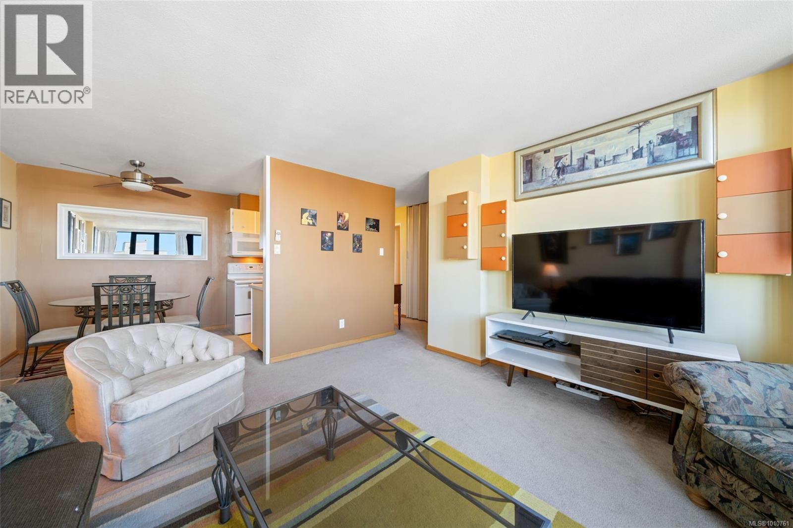 904 647 Michigan St, Victoria