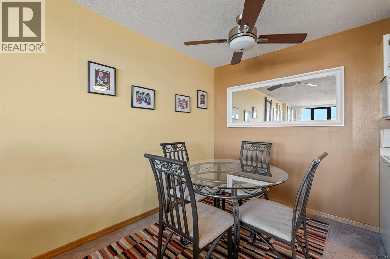 904 647 Michigan St, Victoria