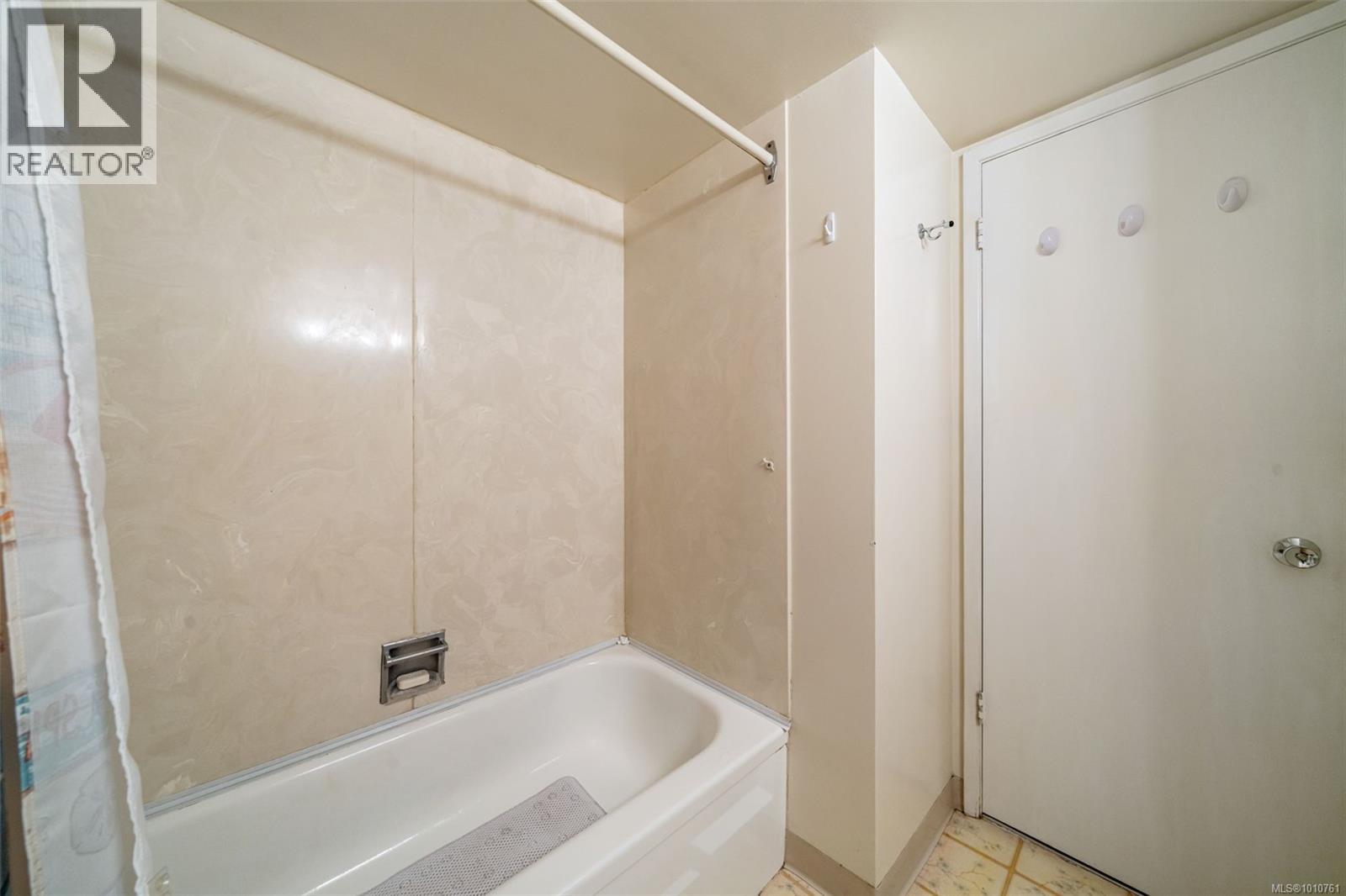 904 647 Michigan St, Victoria