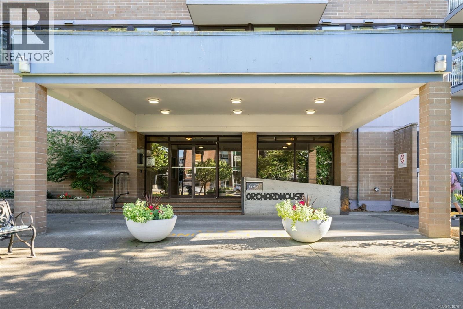 904 647 Michigan St, Victoria