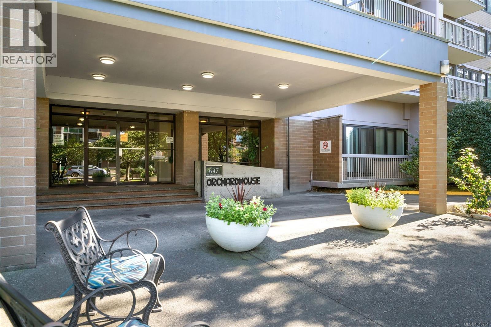 904 647 Michigan St, Victoria