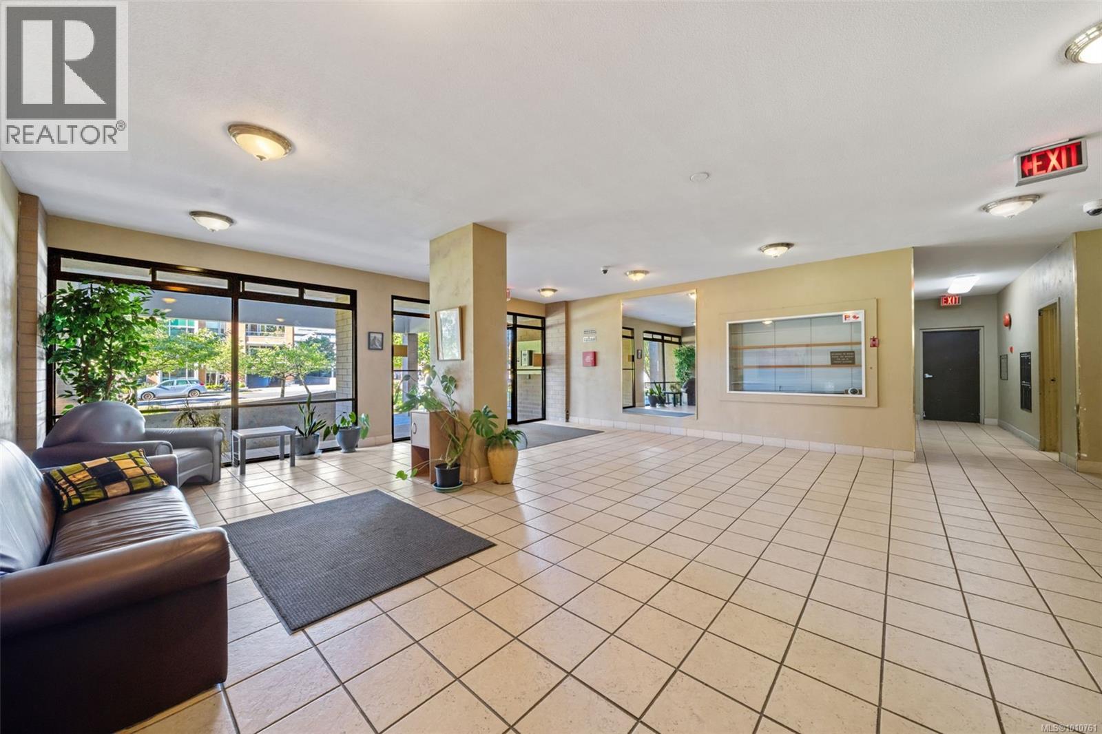 904 647 Michigan St, Victoria