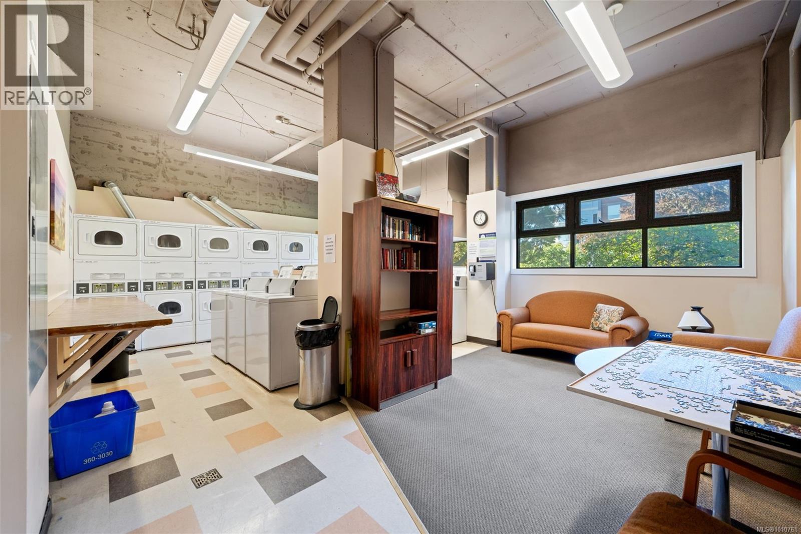 904 647 Michigan St, Victoria