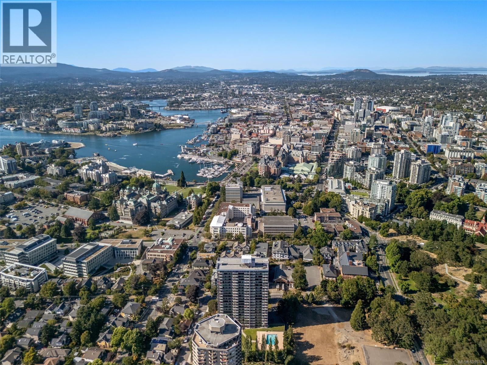 904 647 Michigan St, Victoria