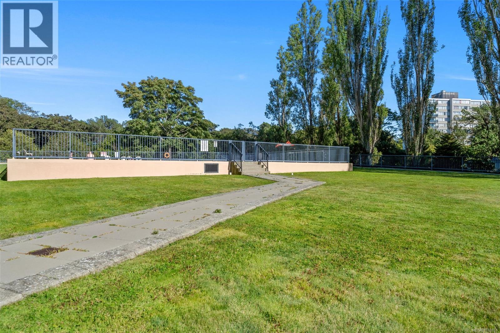 904 647 Michigan St, Victoria