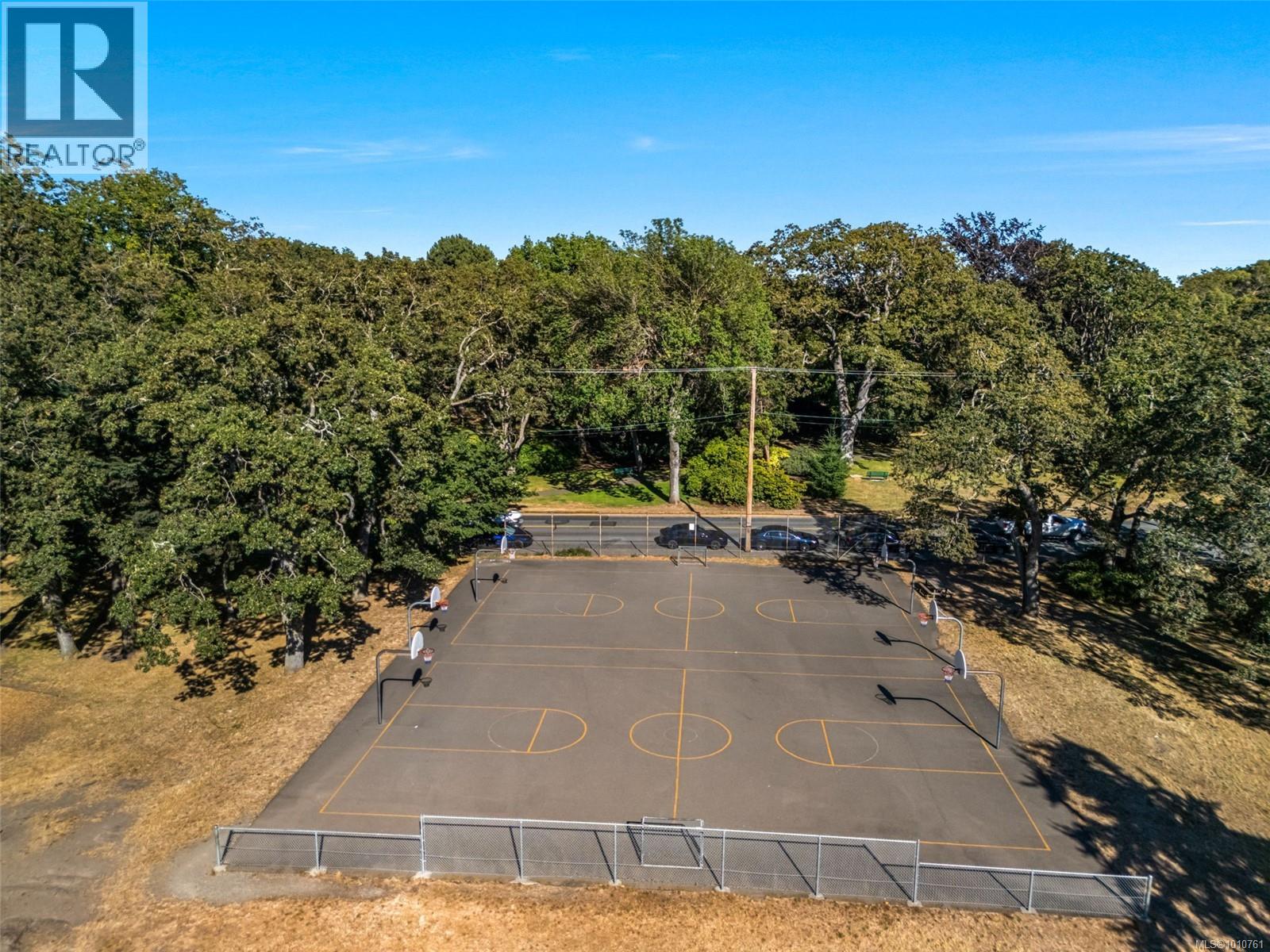 904 647 Michigan St, Victoria