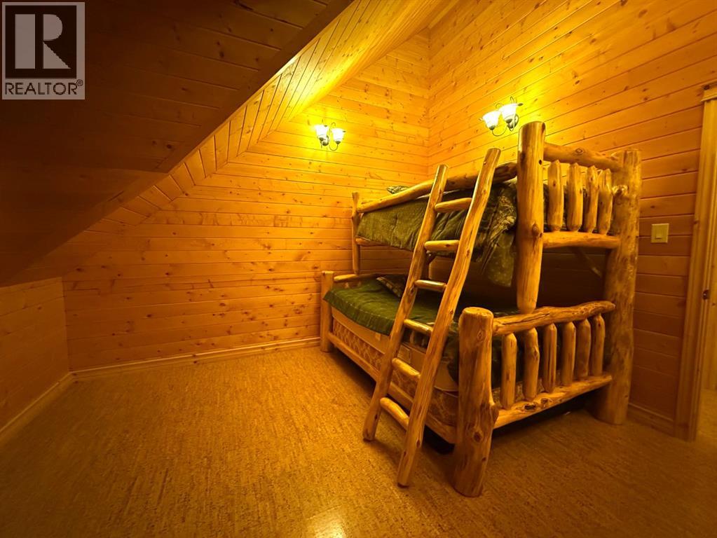 Photo 23 of 115 Deerland Road, Lac Des Iles SK