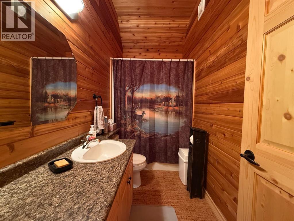 Photo 12 of 115 Deerland Road, Lac Des Iles SK