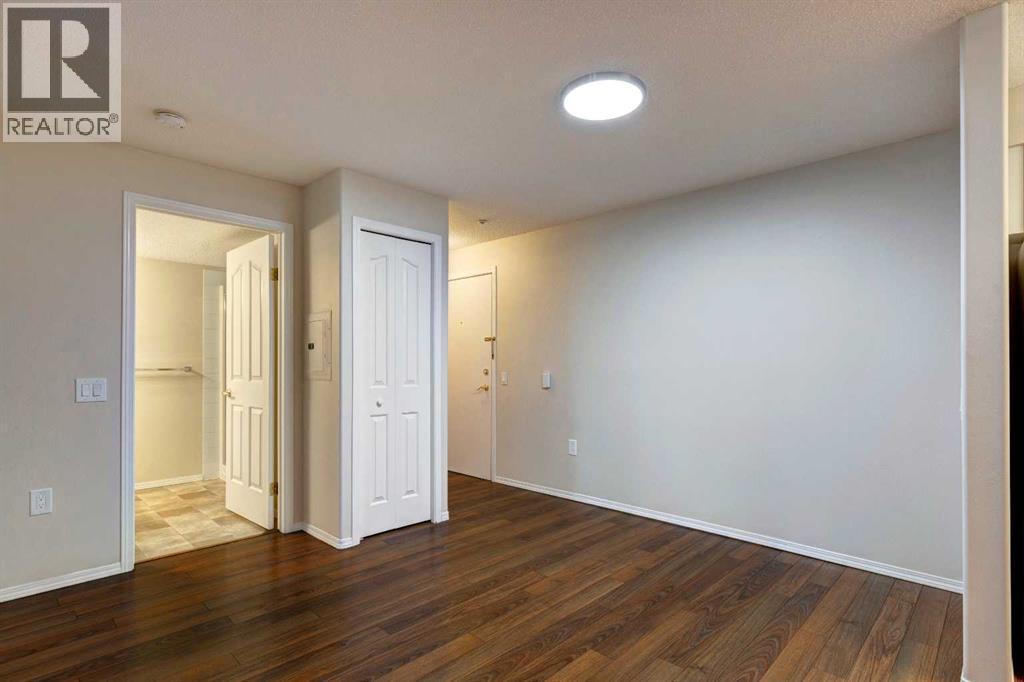 Single Family House for Sale in  Millrise Point SW Millrise Calgary 