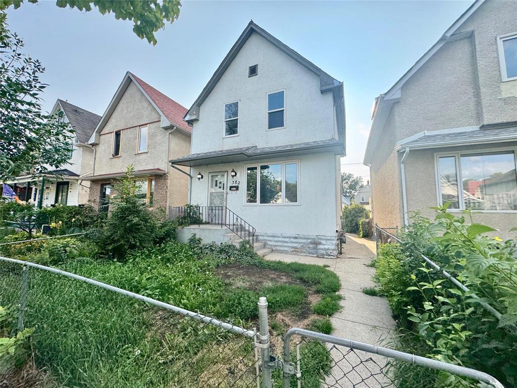 Photo 16 of 382 Beverley Avenue, Winnipeg MB