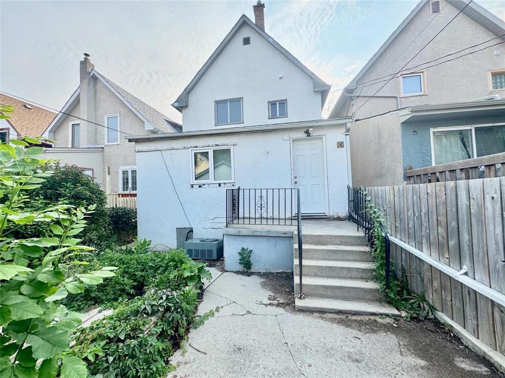 Photo 6 of 382 Beverley Avenue, Winnipeg MB