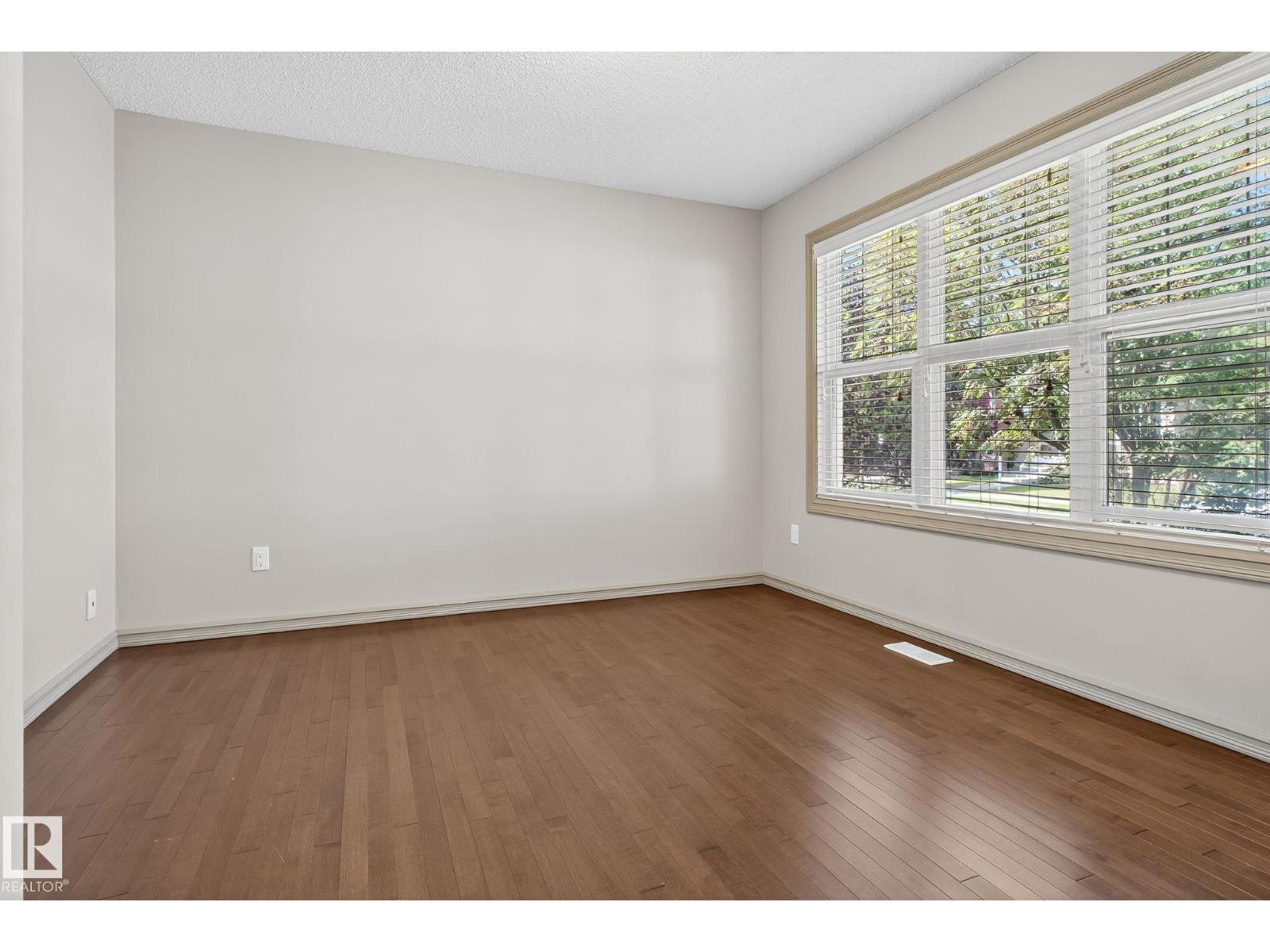 Photo 11 of 955 Valour Wy Nw, Edmonton AB