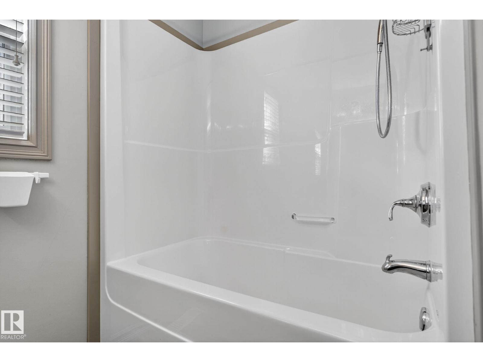 Photo 18 of 955 Valour Wy Nw, Edmonton AB