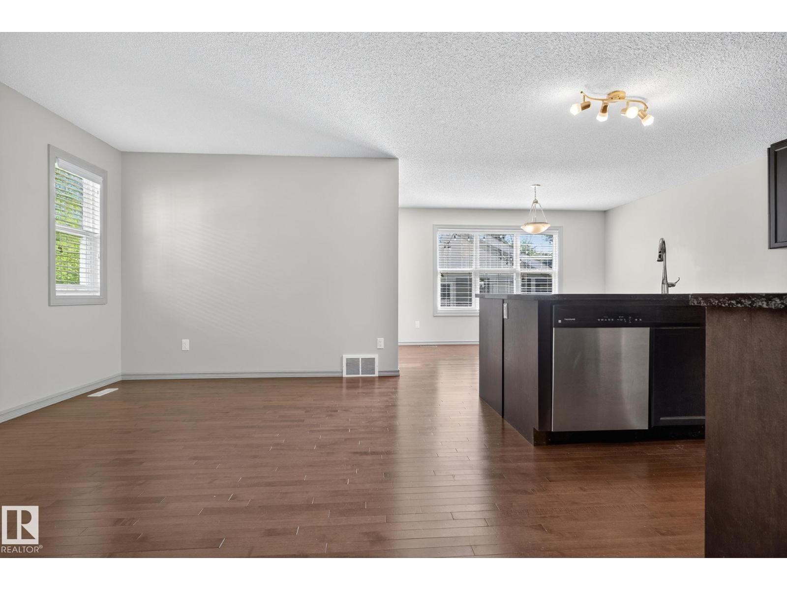 Photo 25 of 955 Valour Wy Nw, Edmonton AB