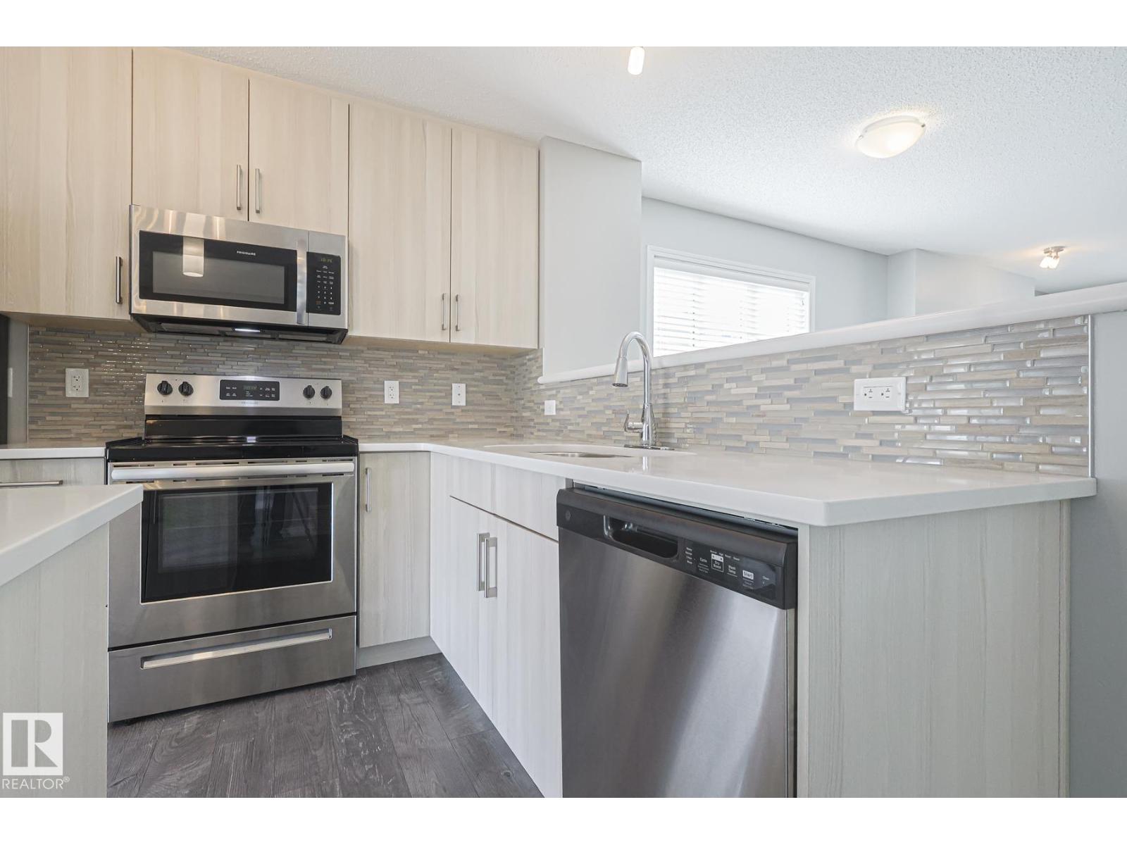 Photo 14 of 152 2905 141 St Sw Sw, Edmonton AB