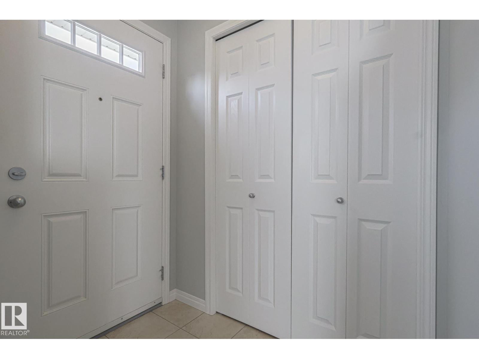 Photo 5 of 152 2905 141 St Sw Sw, Edmonton AB