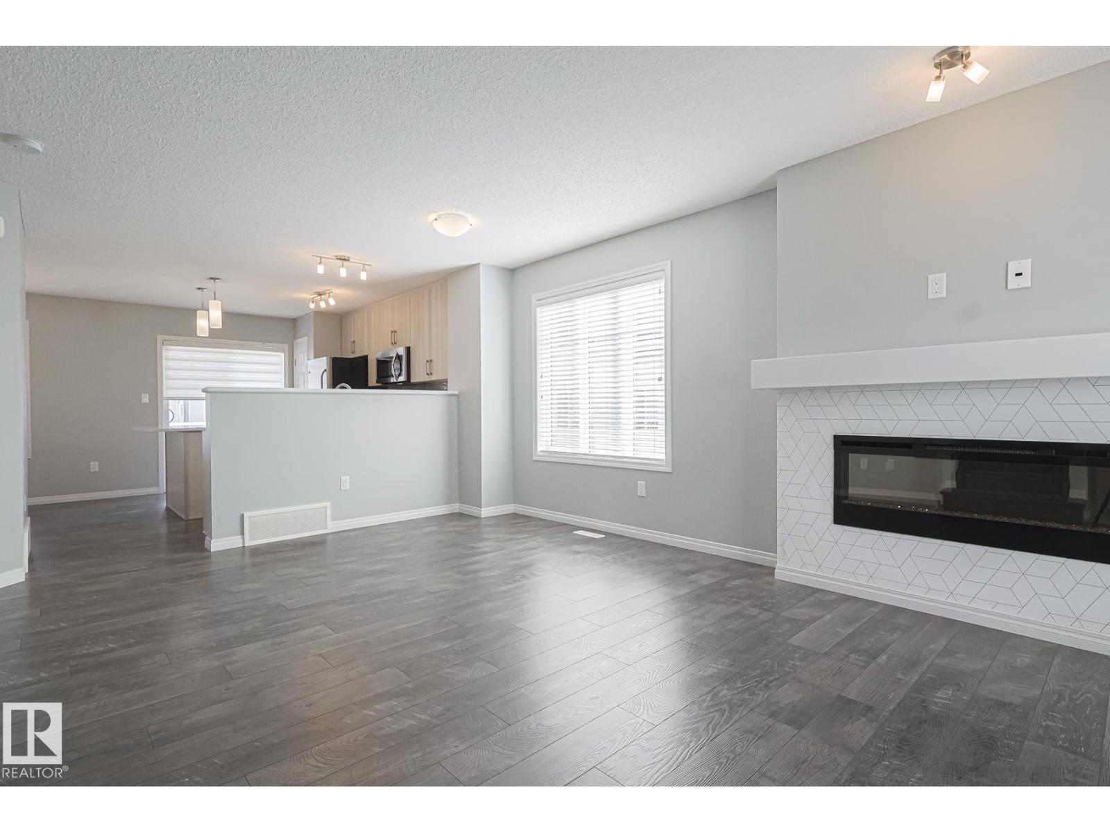 Photo 6 of 152 2905 141 St Sw Sw, Edmonton AB