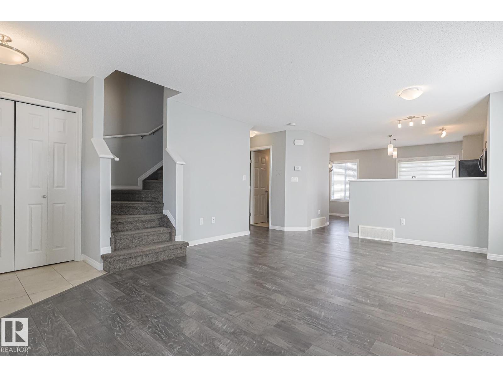 Photo 7 of 152 2905 141 St Sw Sw, Edmonton AB