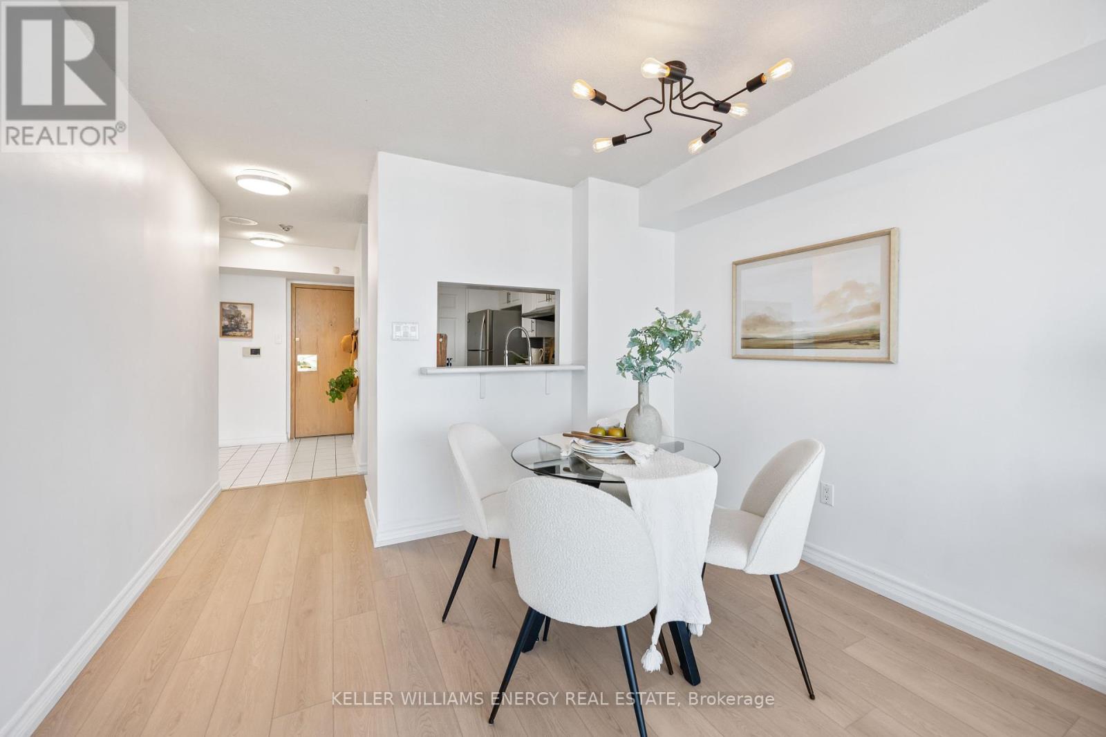 Photo 5 of 1107 3231 Eglinton Avenue E, Toronto ON