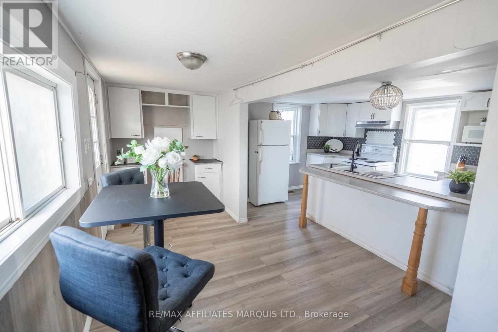 Photo 11 of 633 Augustus Street, Cornwall ON