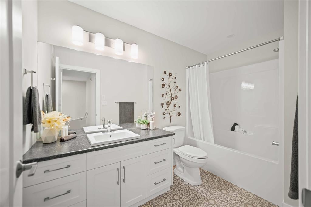 Photo 31 of 41 Gullane Street, Niverville MB